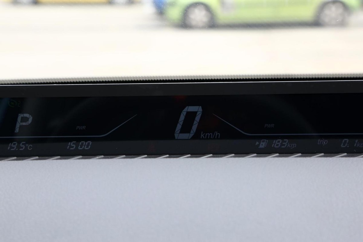 续航401km的哪吒x怎么样,哪吒aya401夏季真实续航多少公里