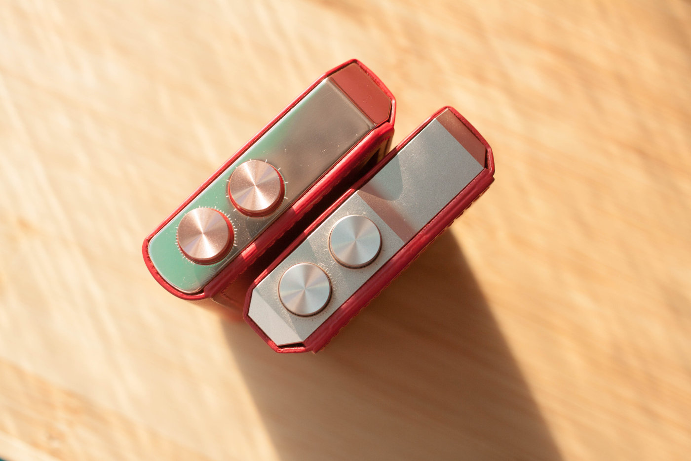 指标爆表的新旗舰声音强悍无敌COWON爱欧迪PL*放播**器