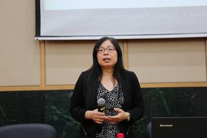 华裔病毒学家邱香果夫妇被加拿大警方带走,官方称:违反相关条款