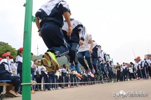 潮汕哪个学校校服最好看,潮汕校服排名前十