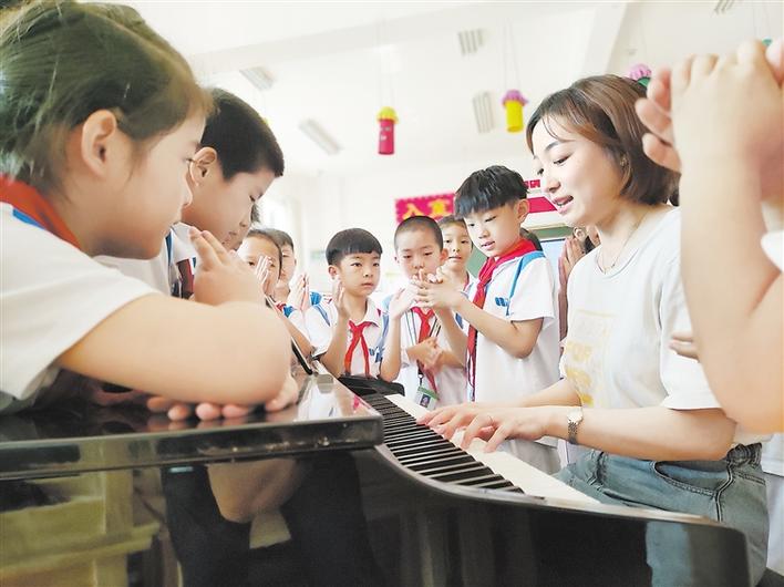 （美在菏泽）菏泽人之美——老师：育人路上的明灯