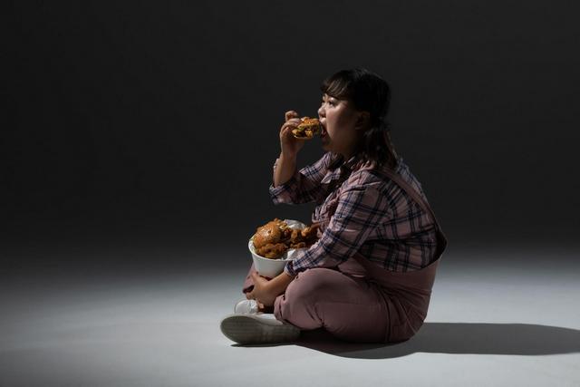 两周岁女宝体重20斤是否达标,2岁女童体重92斤