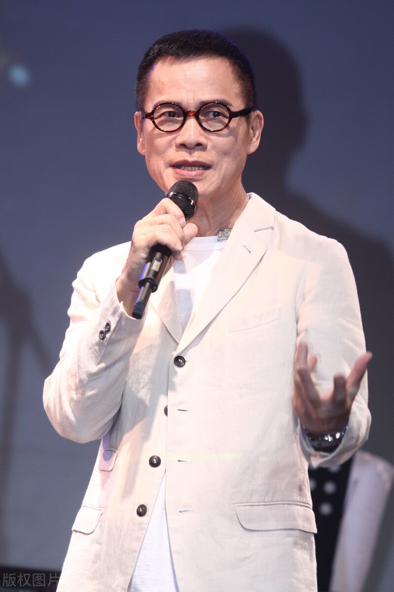 罗大佑台北演唱会失败,被吐槽长得难看嗓音难听:我终于不红了