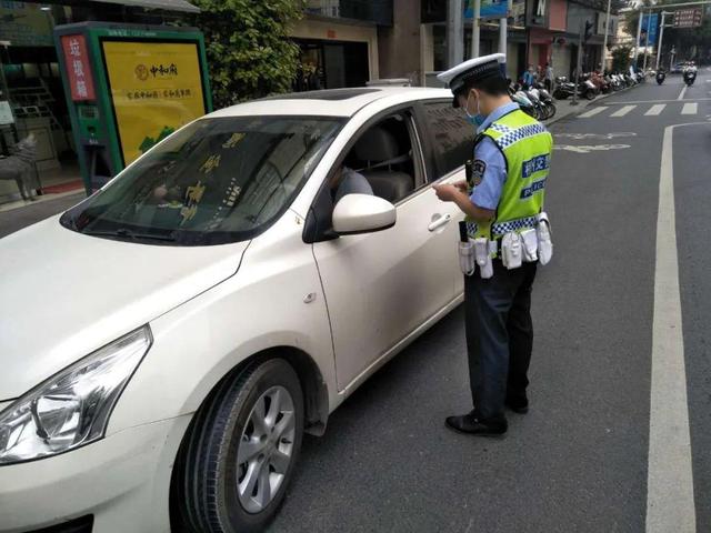 小车行驶证过期了怎么办,小车检验有效期过期了怎么办呢