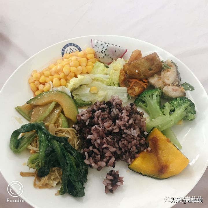 在东北吃饭是一种什么体验,跟东北人吃饭是什么体验