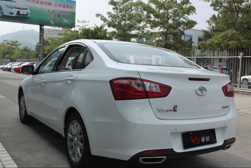 DX3、DX7销量惨淡，4A91三菱发动机，A5翼舞能拯救东南？