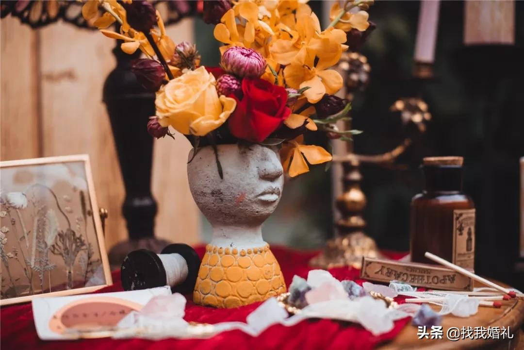 极简西式婚礼户外布置,法式复古婚礼户外效果