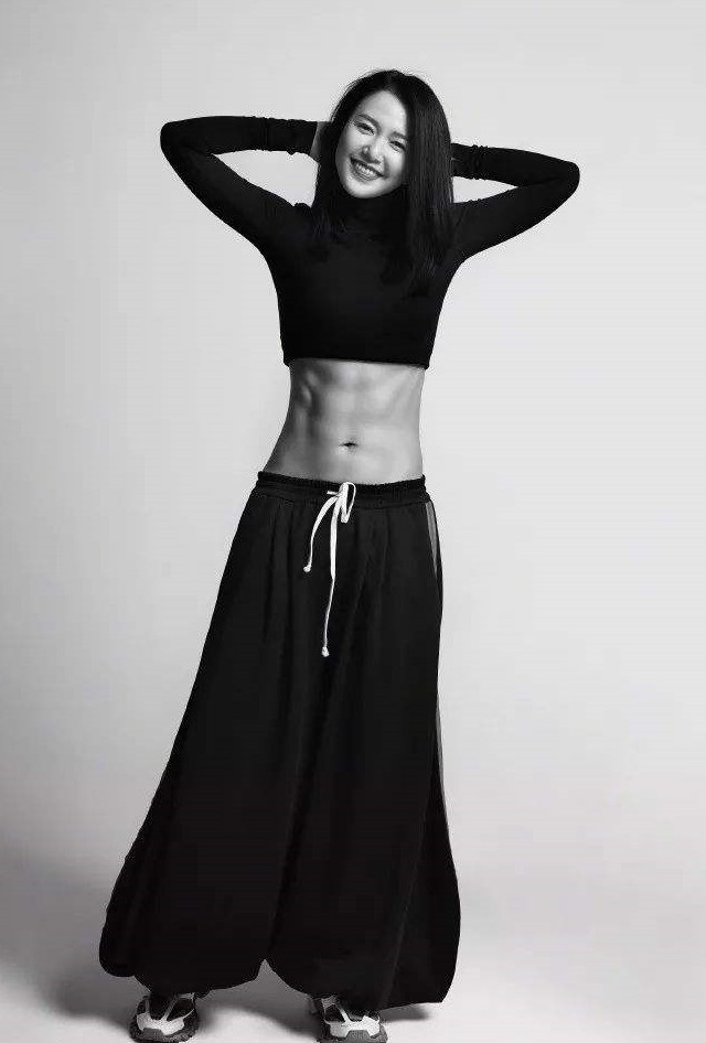 孙俪和谭维维疯狂追捧普拉提，它的好处有很多，瘦身就是其中一个