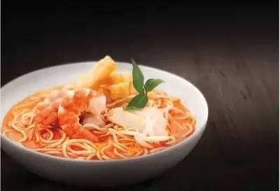 《小娘惹》惹争议?远在南洋的娘惹,凭啥还要遵守“三从四德”?