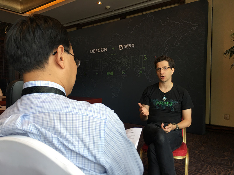 「互联网口述历史」杰夫·莫斯：“身价”最高黑客