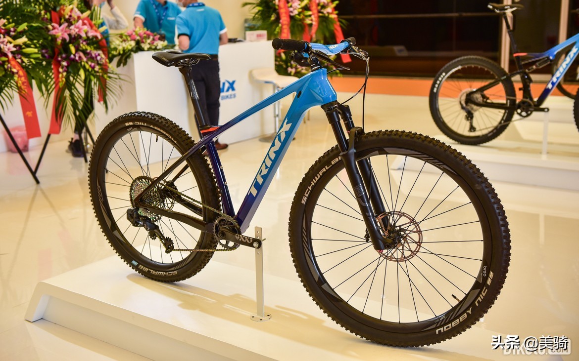 奇妙的自行车全集,上海自行车展会2023凤凰自行车