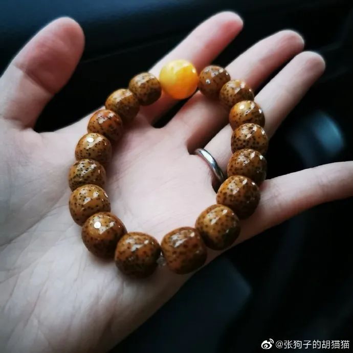 高格调手腕配饰,秋季时尚小配饰