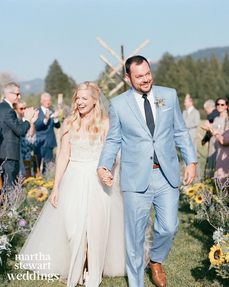 破产姐妹大美女“卡洛琳”为老公甜蜜庆生～网友纷纷送上祝福