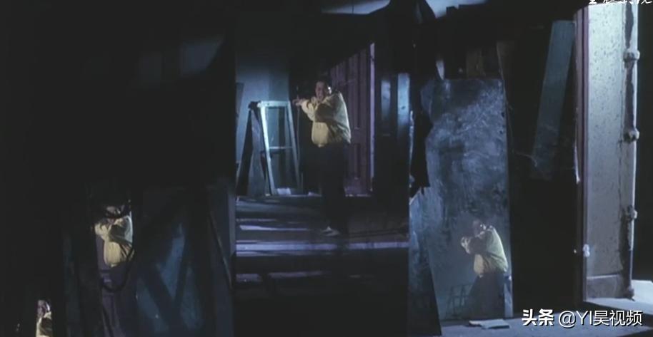 张学友经典喜剧，许冠英搞笑担当，头顶*裤内**斗僵尸《猛鬼差馆》