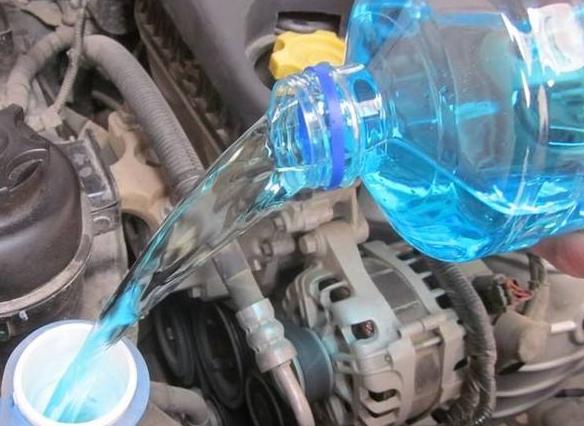 玻璃水冻住了怎么快速解冻呀,玻璃水冻住了怎么迅速解冻