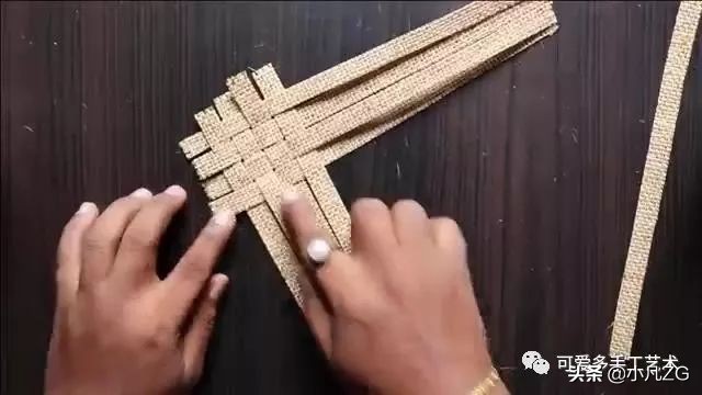 废弃的快递纸盒可以做什么,快递纸盒收纳改造方法