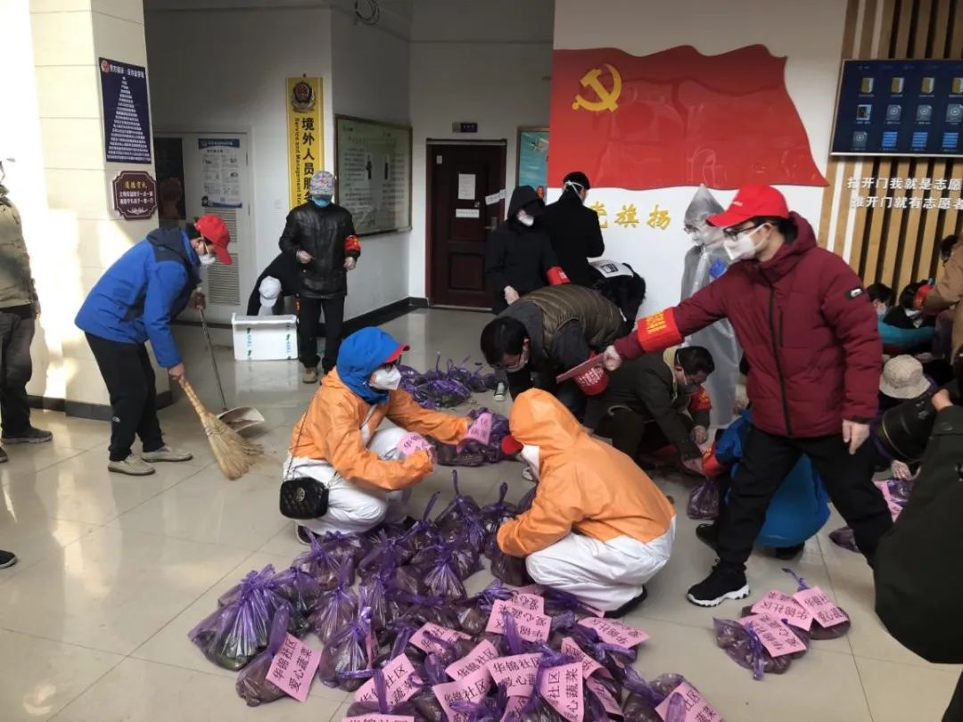 5万多志愿者奔赴抗疫上海,5000名志愿者赴广东乡镇做什么事