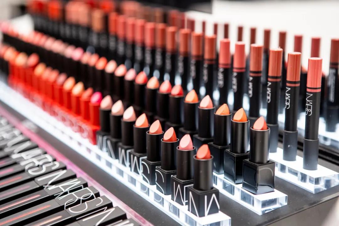 火爆全网的美妆店,美妆店火爆现场