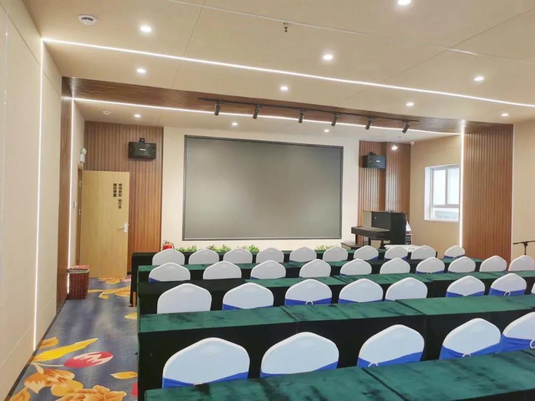 郑州飞扬艺校学费,郑州飞扬艺校