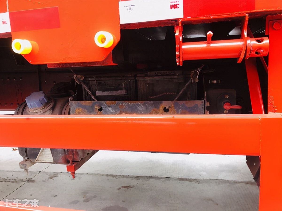 240马力玉柴配8挡法士特，徐工G5小三桥载货车只要22万