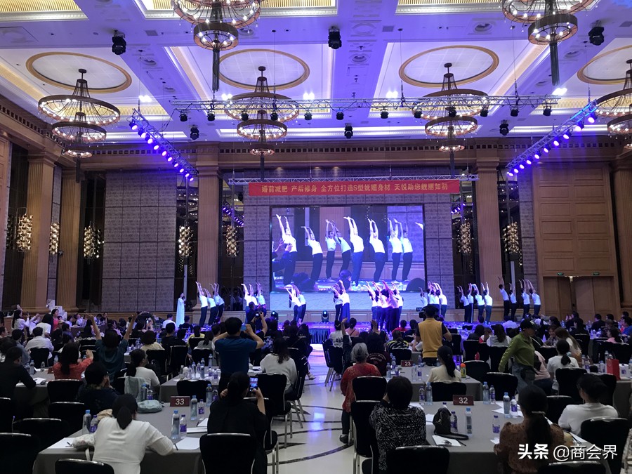 天悦莲花瑜伽教培,天悦莲花瑜伽