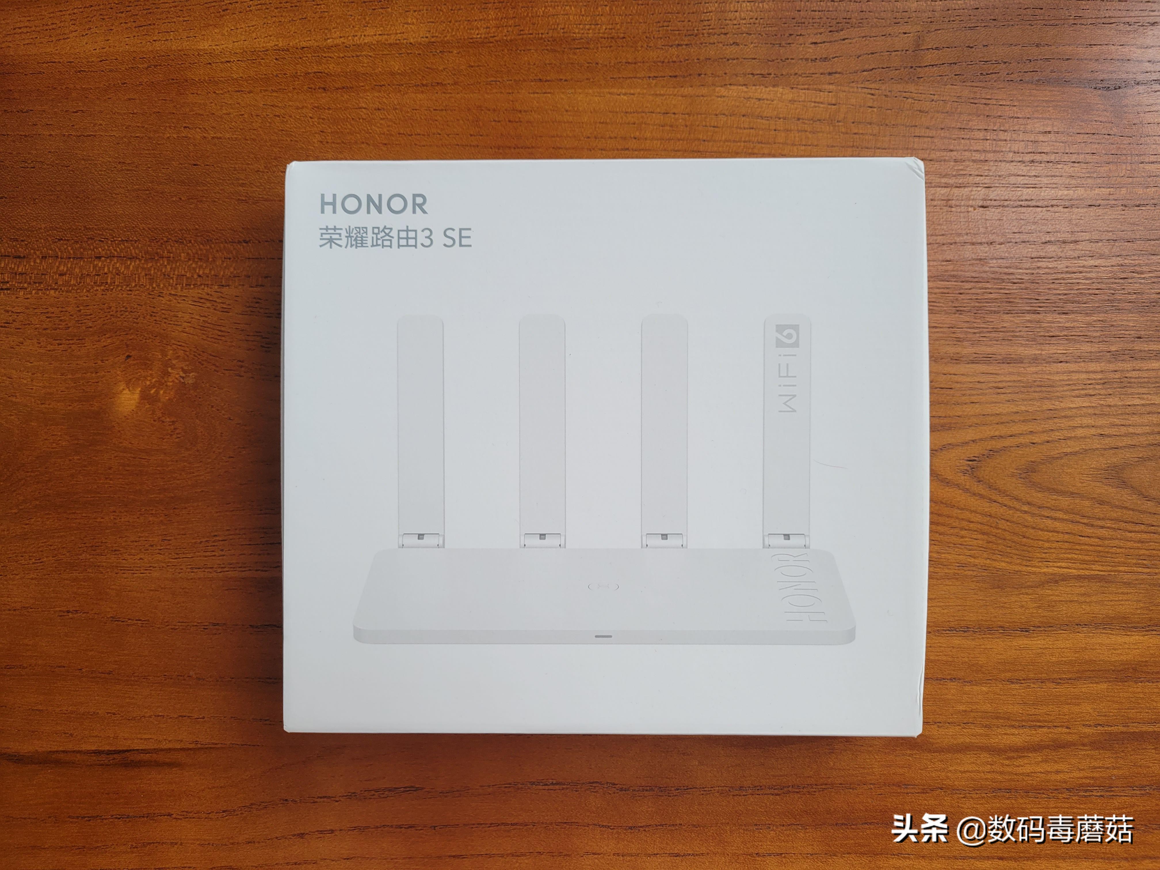 升级WiFi6，信号全覆盖——荣耀路由3SE拆机报告