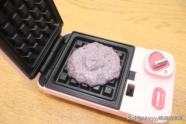 小型华夫饼机各种做法,小型华夫饼机做早餐