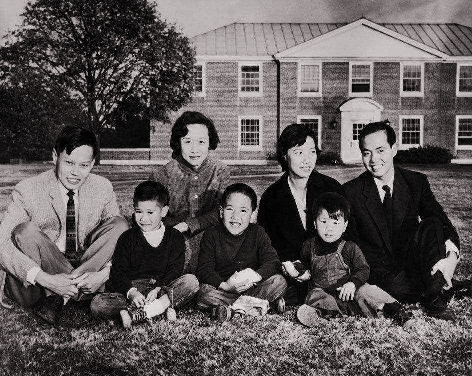 世界杰出青年科学家奖杨振宁,锵锵三人行杨振宁先生的家国情怀