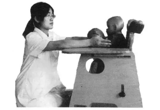 脑性瘫痪伴随的障碍,小脑中枢性瘫痪的训练方法