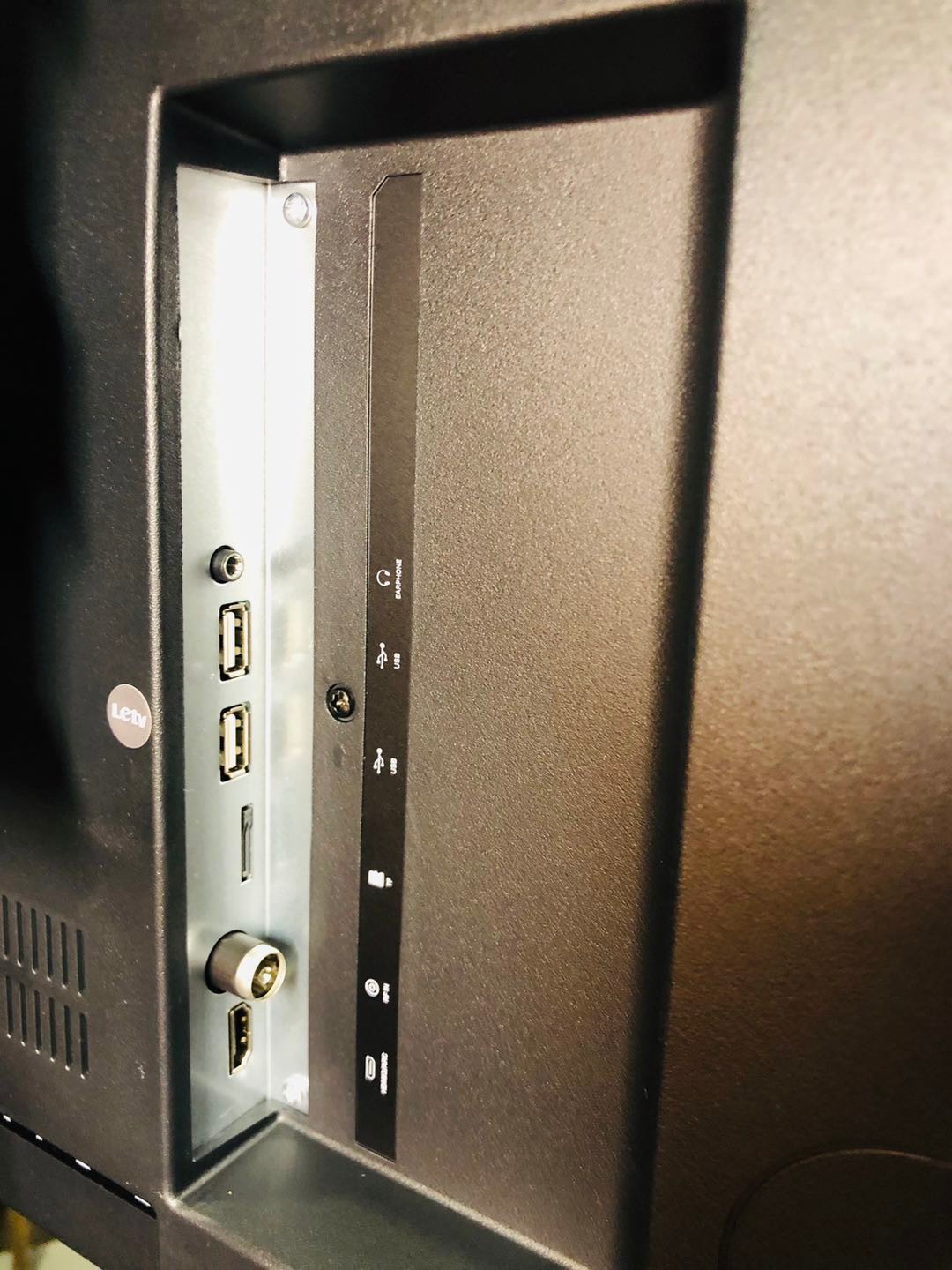 2000元以内买什么电视好用又实惠,2000元左右最值得购买的电视