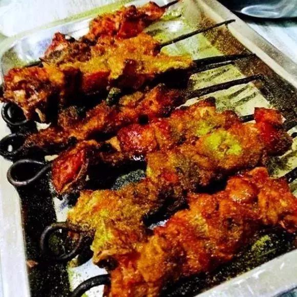 *疆新**也有很多“奇葩”的食物,有的看到反胃,有的念念不忘