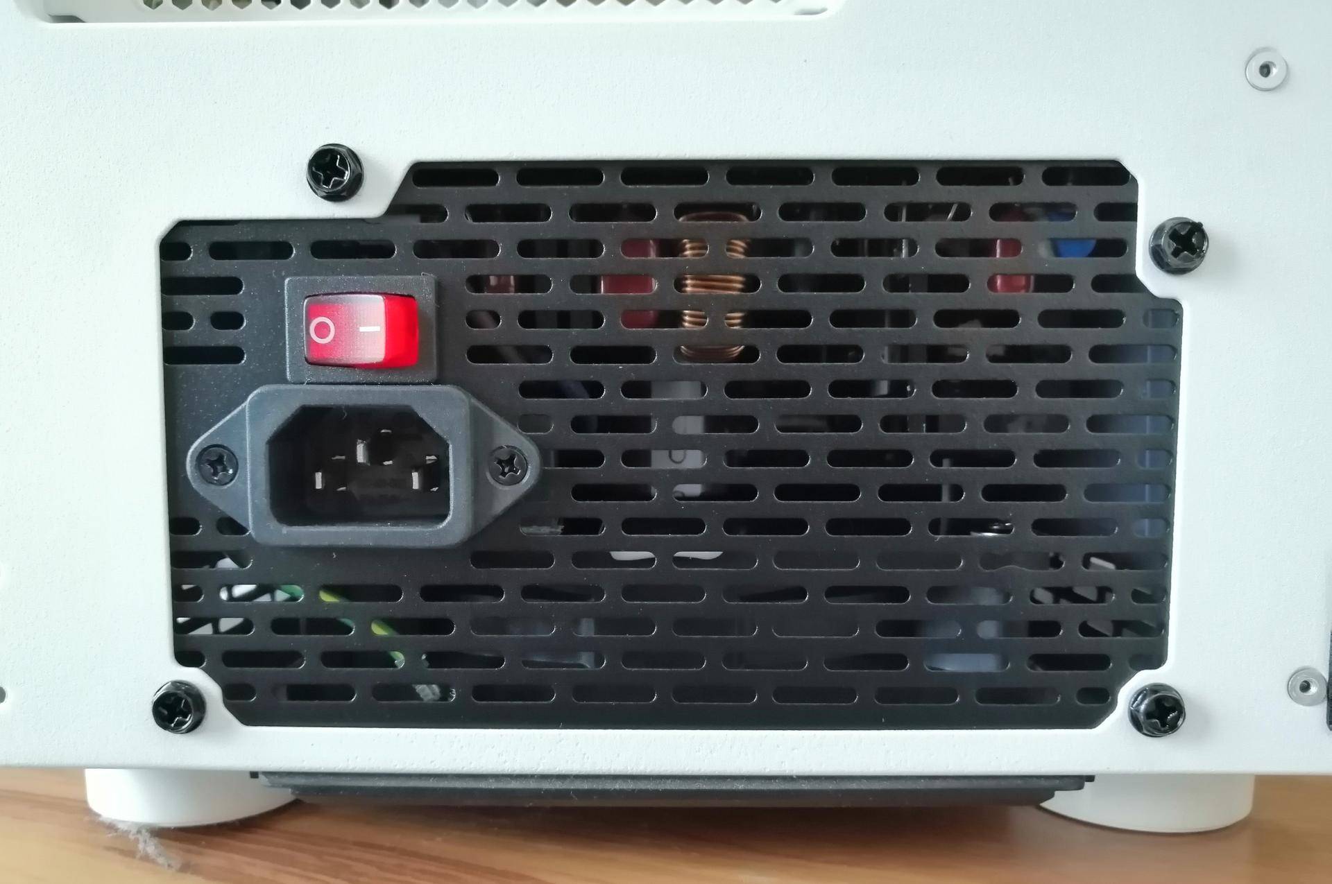 台式机电源功率怎样选择,电脑台式机电源怎么选择