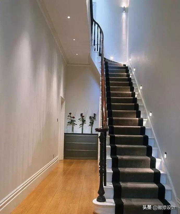 楼梯拐角墙壁灯,家里楼梯墙面灯