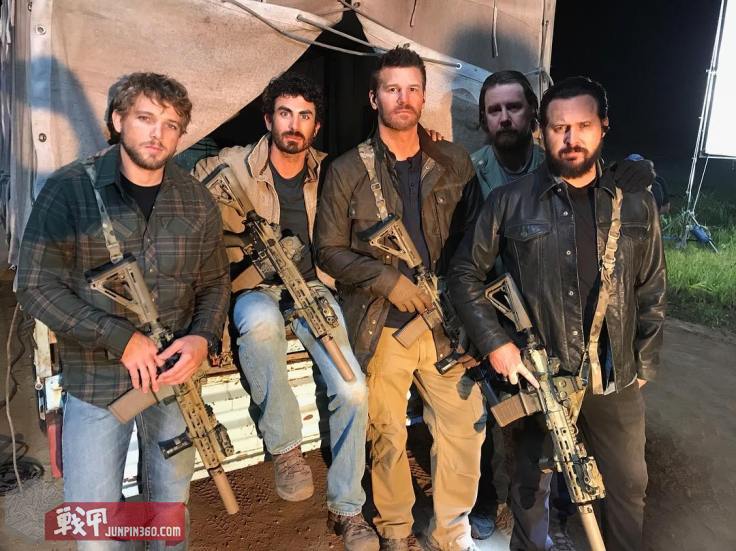 美剧海豹突击队枪战,美剧海豹突击队用的什么枪