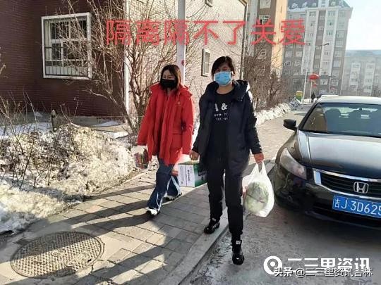 为隔离人员送餐,帮隔离人员给别人送东西