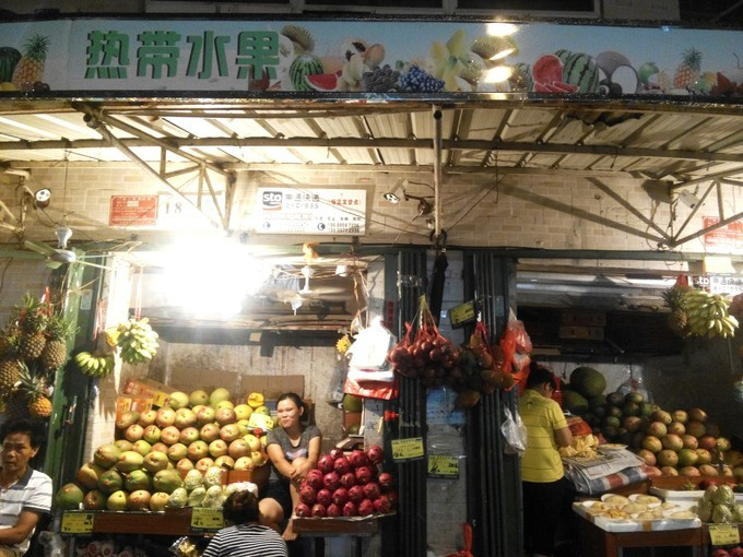 去热带的岛屿游泳,去热带旅行