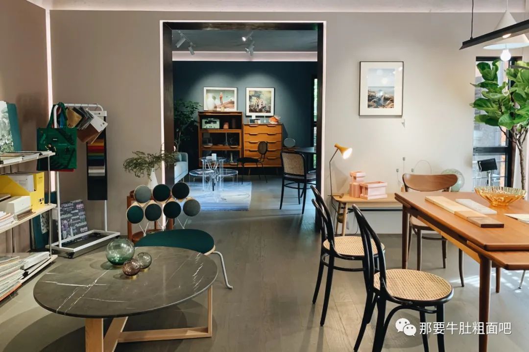 现代风格网购家具店铺推荐,买家具最容易踩的坑是什么