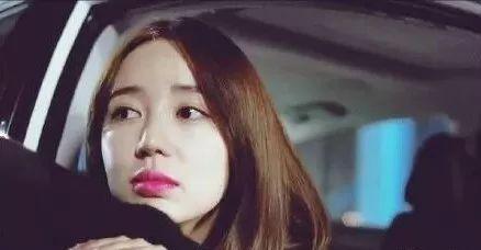 她靠“脸崩”博出位，曾经的女王要“凉凉”