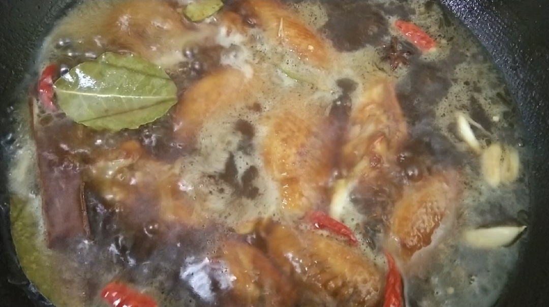 超大鸡翅红烧鸡翅,30元一只红烧鸡翅