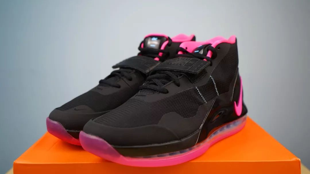 WEN开箱|你多久没在篮球鞋上看到MAX气垫了？内线球员就选它！