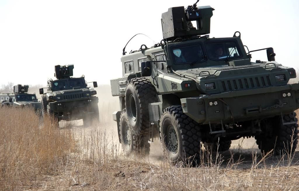 最好的军用越野车十大排名,十大最牛军用越野车排名榜