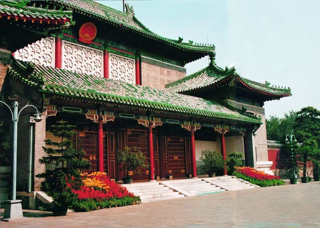 光明殿小学,光明殿小学地址