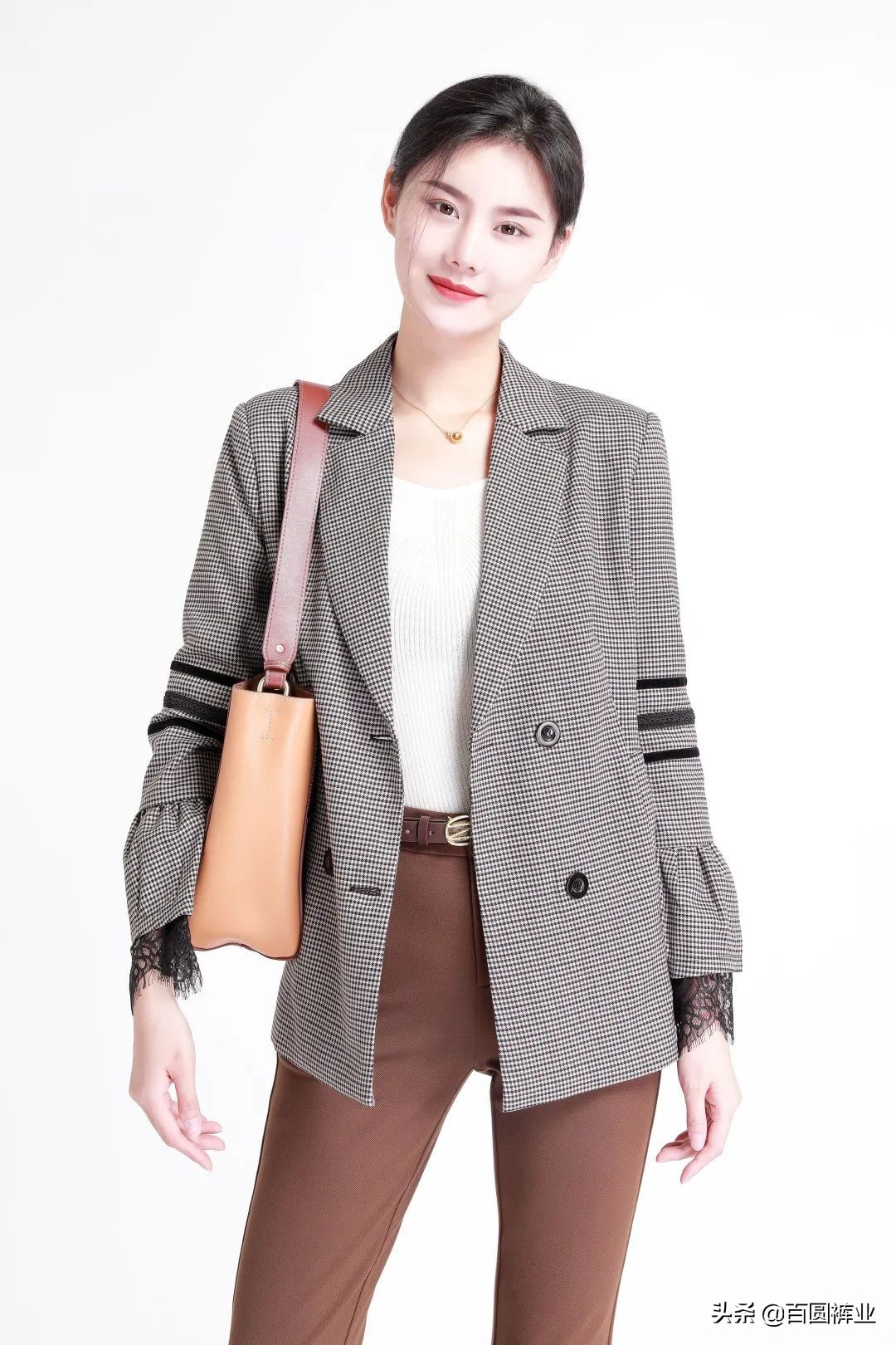 百圆裤业冬季裤子图片,百圆裤业格子裤冬款