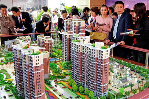 70年住宅公寓到期是不是自动续期,商品房产权70年之后怎么处理