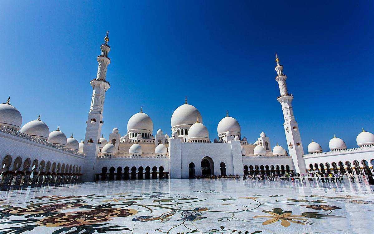 迪拜打工的真实经历是什么,给迪拜干工程