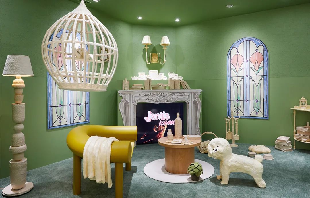 蔡徐坤成纪梵希彩妆代言人，《少年的你》成金像奖最大赢家…