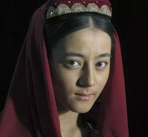 加拿大总理亲自给马云种草身体乳，开玩笑说能抹在面包上？这操作