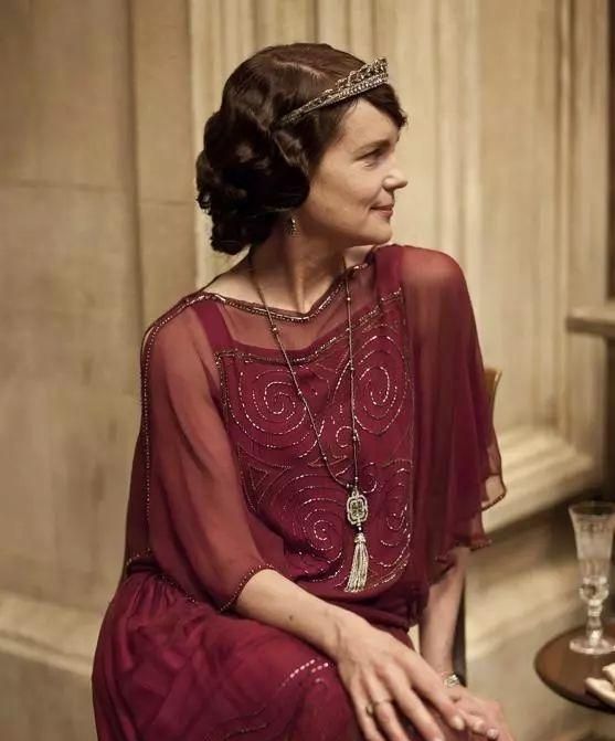 英国15-20世纪大变化女性服装,中世纪绝美服装