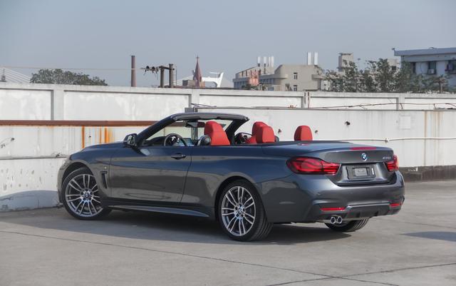 全新宝马4系coupe实车运动感,宝马4系敞篷1米8身高能开吗