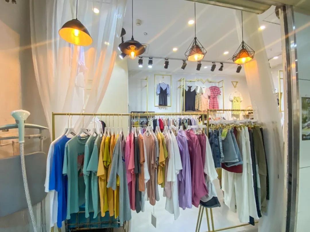 霞山外贸纺织城、服装城618狂欢节，消费满58元抽奖，100%中奖